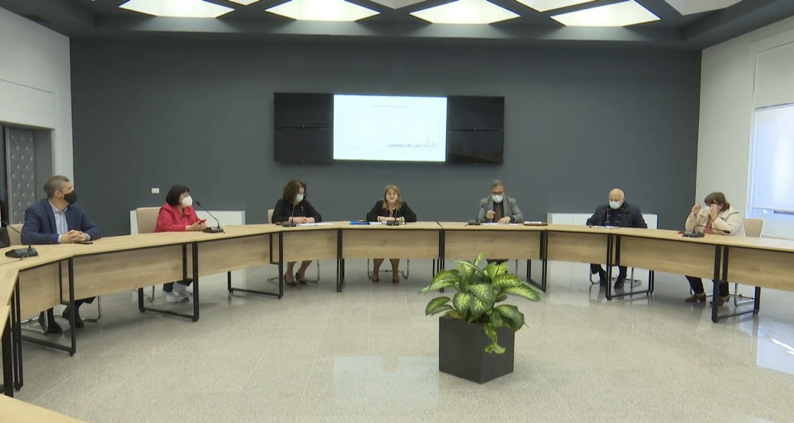 Maturantët kthehen në klasa, Komiteti Teknik i Ekspertëve: Masat e tjera mbeten të njëjta