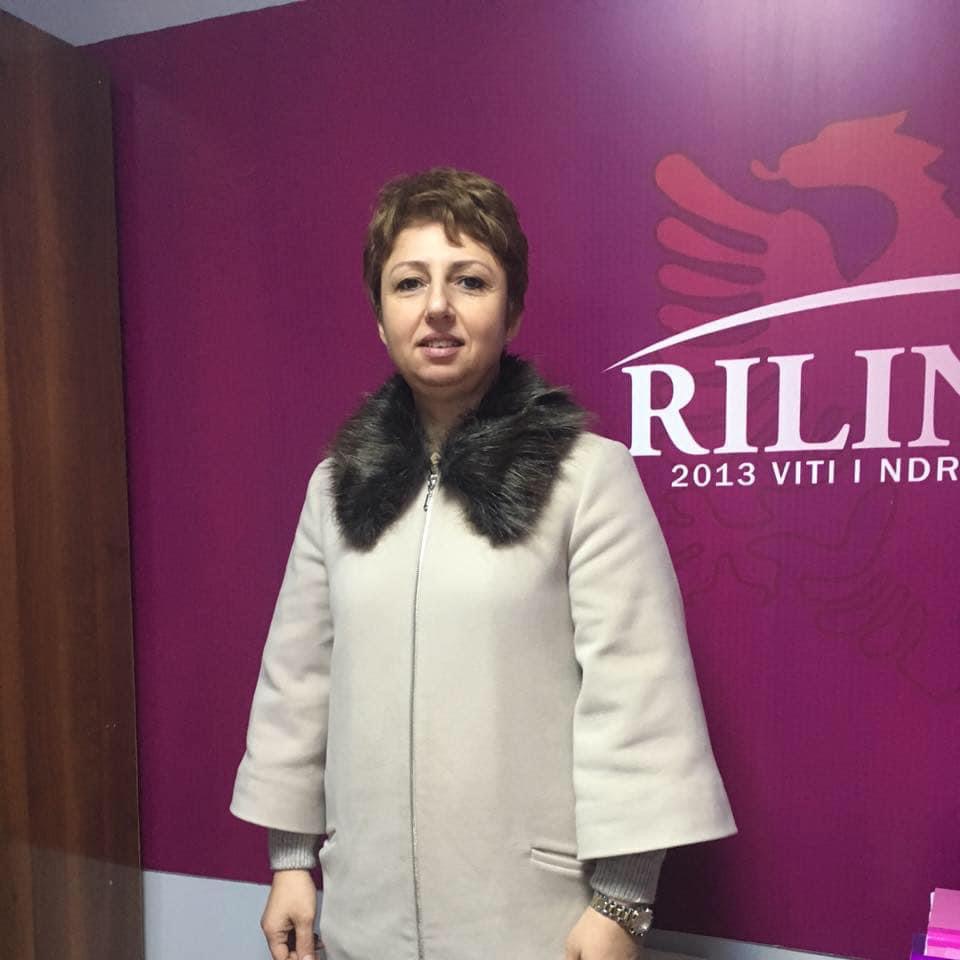 “Drejtoresha e Arsimit në Tiranë mbledh drejtorët e shkollave: Mblidhni vota për PS!”