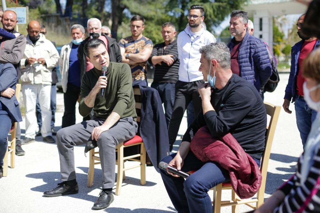 Basha në Mallakastër me naftëtarët: Çështjet tuaja marrin zgjidhje me largimin e Ramës