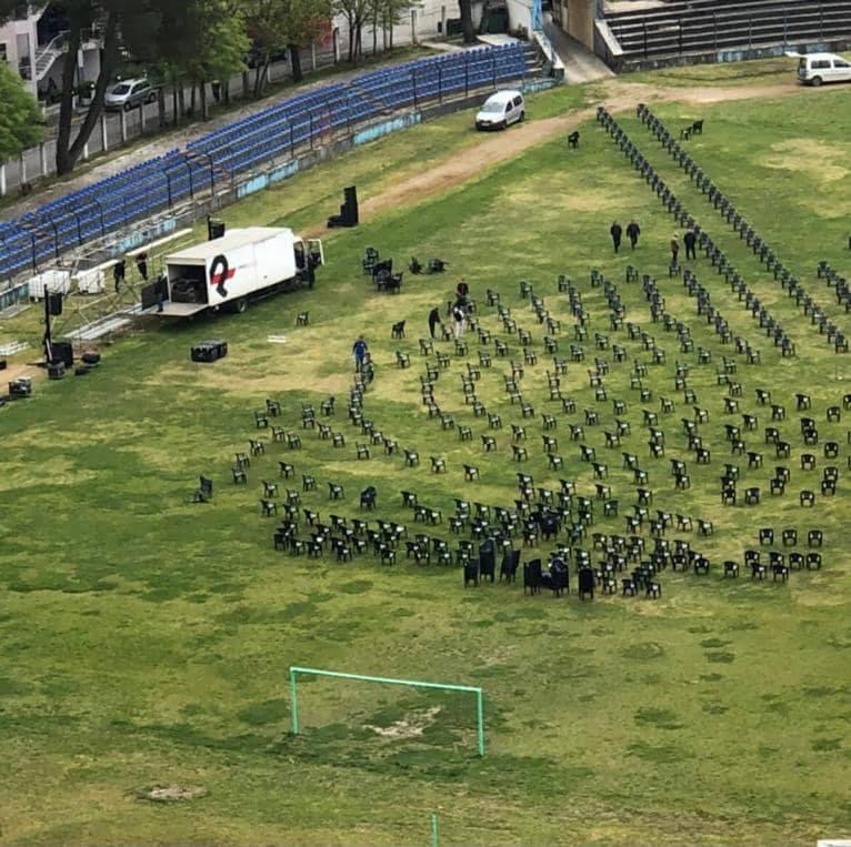 Takimi i Ramës, stadiumi i Gjirokastrës i përgaditur sipas modelit të Kim Jong