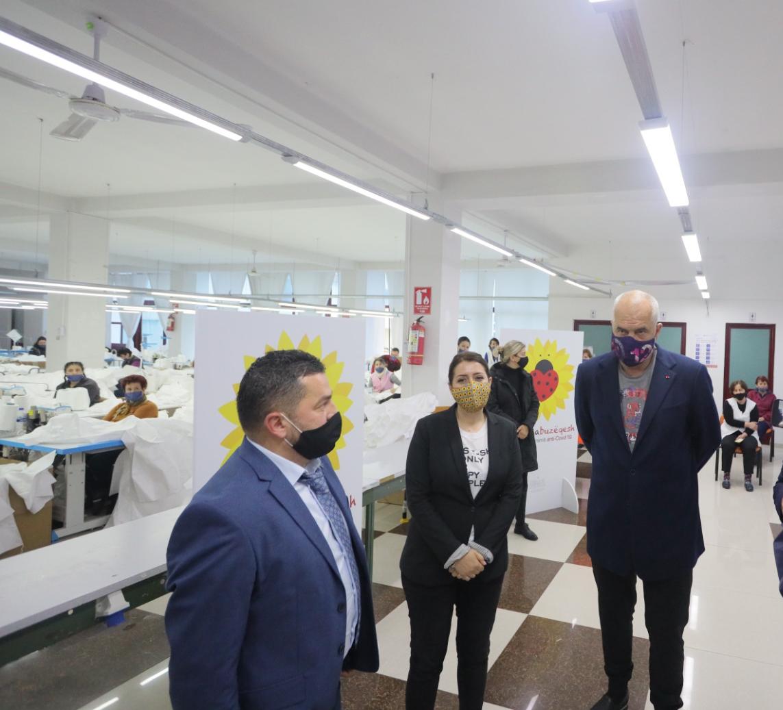 Nis vaksinimi i punonjësve të fasonerive