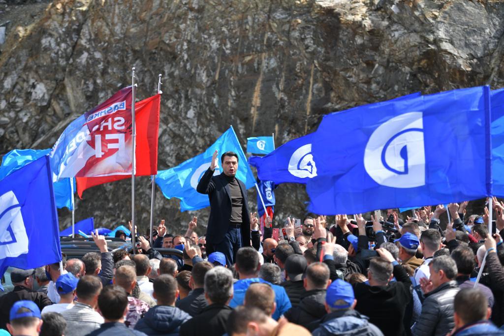 Basha në Kalimash: Ne ndërtuam rrugën, ne ndërtuam tunelin, ai vuri traun!