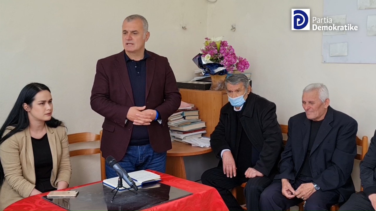 Bujar Leskaj ne Qendren Multifunksionale per te moshuarit: Te braktisur nga pushteti qendror dhe vendor