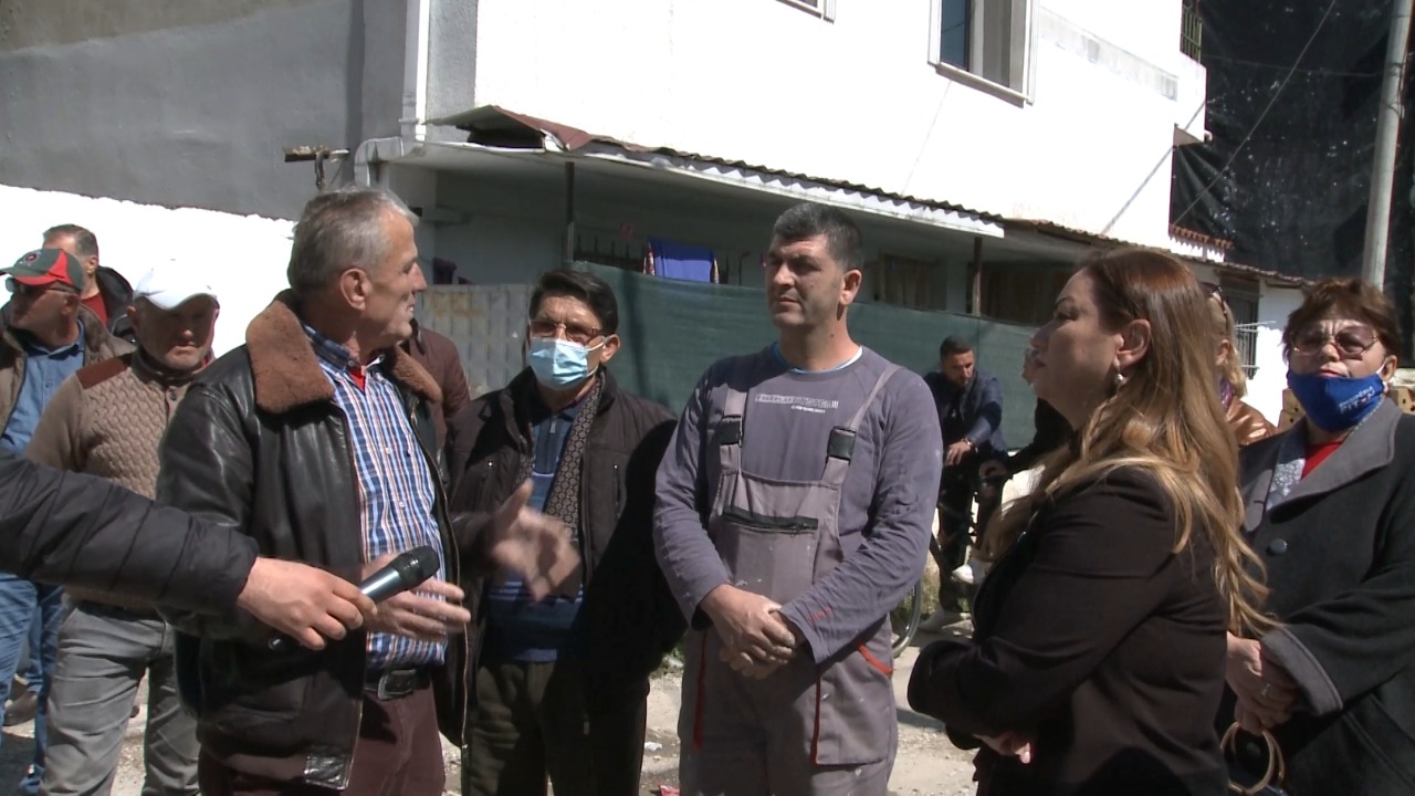 Qytetarët e Tiranës në revoltë “Jemi të huaj në vendin tonë, qeveria na ka lënë në baltë”