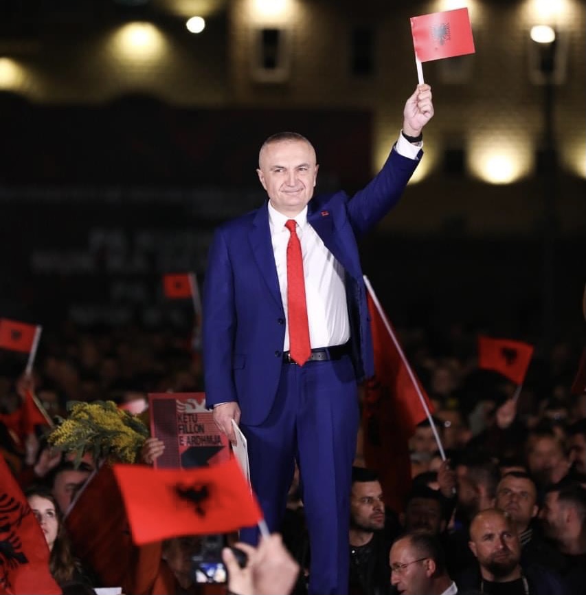 “Boll dëgjuat përfaqësuesin e Ndrangheta-s, Don Agaçion”