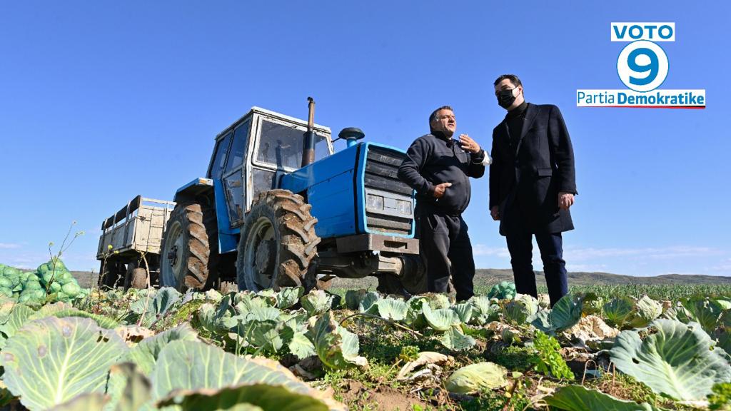 Basha me fermerin në Divjakë: 100 milion euro subvencione, 50 milion për infrastrukturë dhe naftë