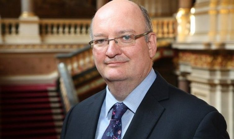 Ambasadori britanik: Të hetohen të gjitha shkeljet e pretenduara