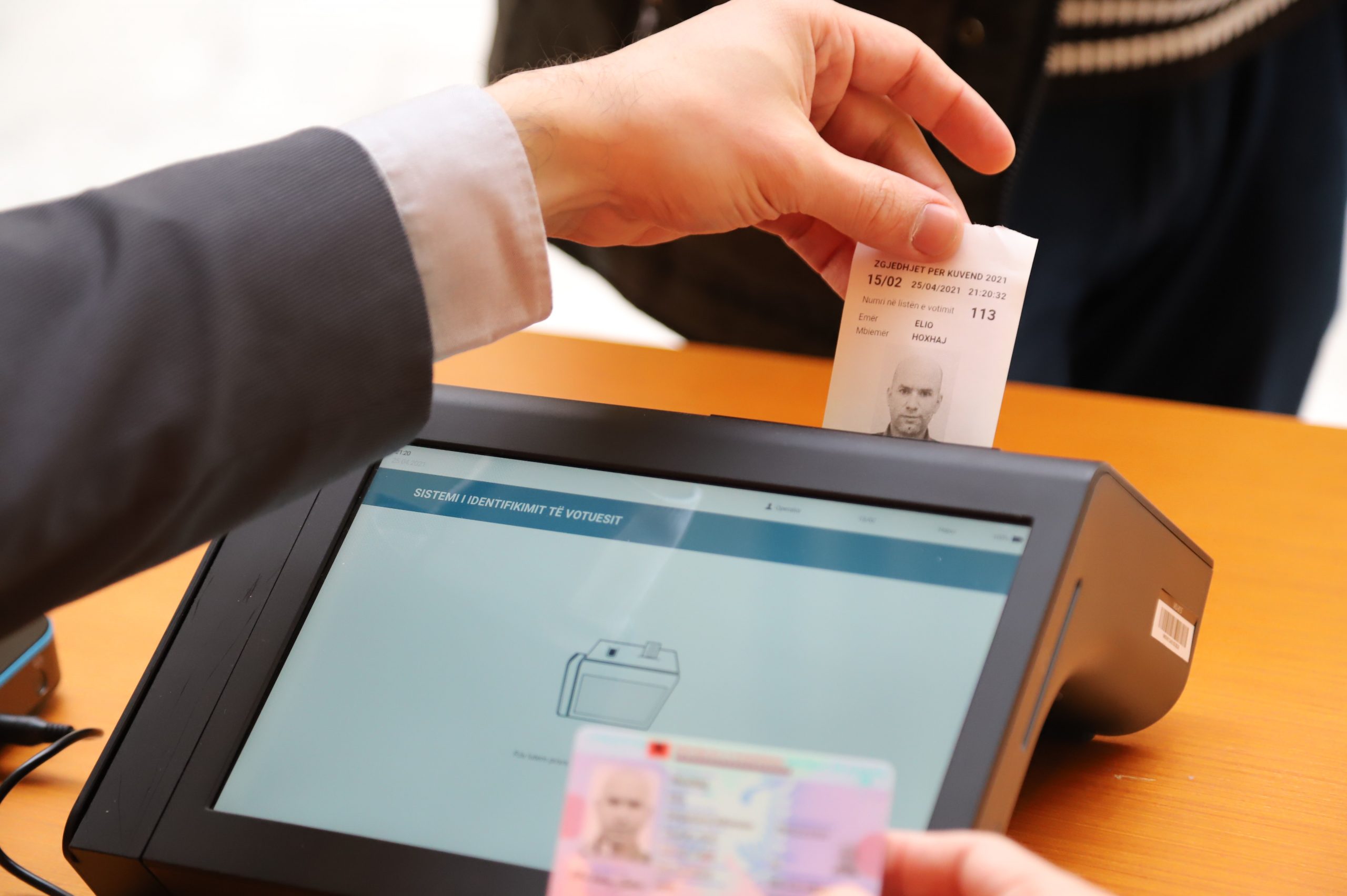 Identifikimi elektronik, pajisja që garanton votim të sigurt