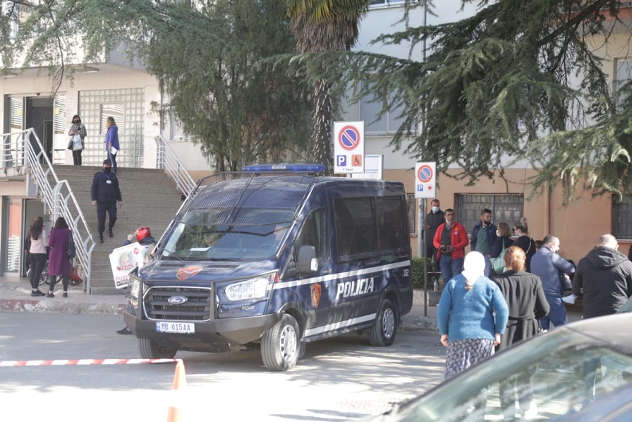 Bëhet gjyqi i Capjas tek pavioni i kardiokirurgjisë, masa të mëdha sigurie në spital