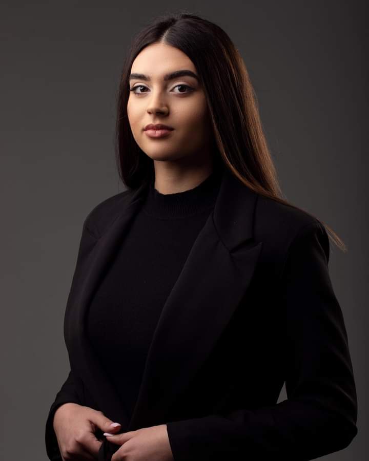 Deputetja më e re e Parlamentit, kujt ia dedikon fitoren Andia