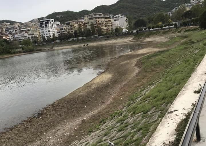 Po thahet Liqeni artificial në Tiranë, mësohet arsyeja