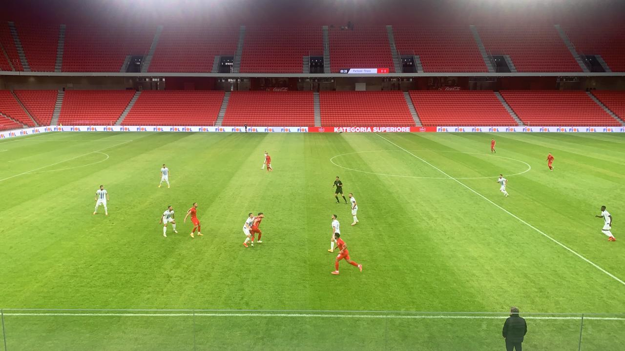 Derbi i kryeqytetit mbyllet barazim. Tirana-Partizani 0:0