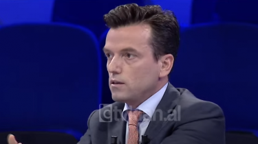 Agron Shehaj, replikë në distancë me Bashën: “Unë nuk di që PD të jetë në pushtet. Nëse PD është në opozitë, për mua nuk është fitore”