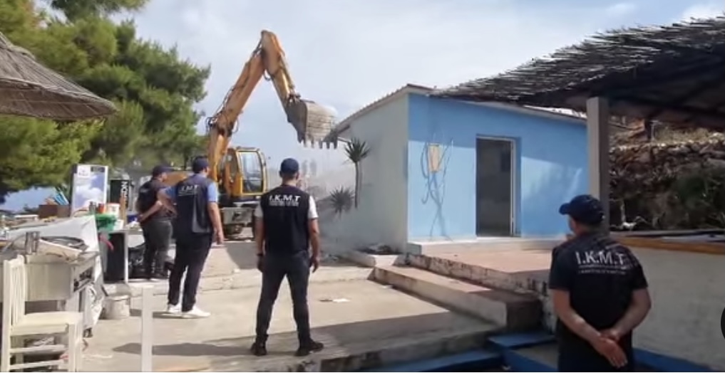 Nis shembja e ndërtimeve pa leje në Ksamil e Velipojë