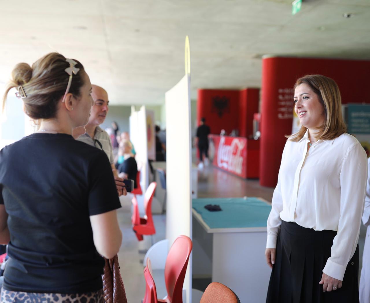 Nis doza e dytë e vaksinës për pedagogët dhe mësuesit