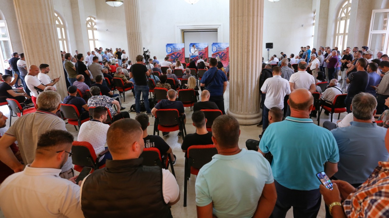 Basha në Fier: Të dielën sytë e shqiptarëve do jenë përsëri drejt PD-së, si e vetmja shpresë për demokracinë
