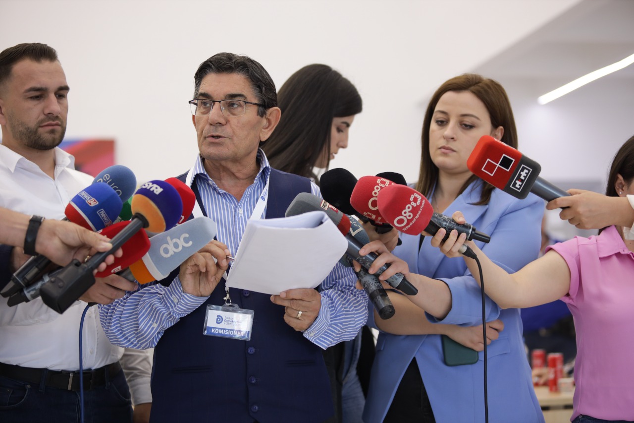 Jemin Gjana: Anëtarët më kartë anëtarësie nuk janë penguar të votojnë. Mungesa e emrit në listë, çështje teknike e paqëllimshme