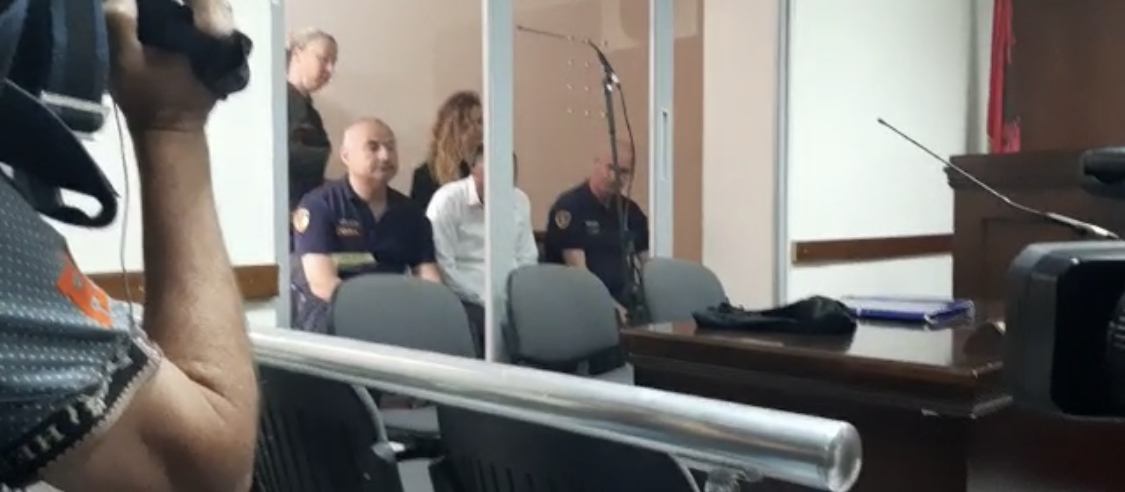 VIDEO/ Çfarë dëshmoi sot në gjykatë Mexhit e Dhurata Picari, e bija 17 vite të martuar