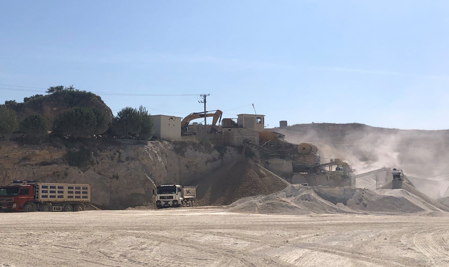 Emër i ri, halle të vjetra, si guroret po vazhdojnë të shkatërrojnë mjedisin në Dimal