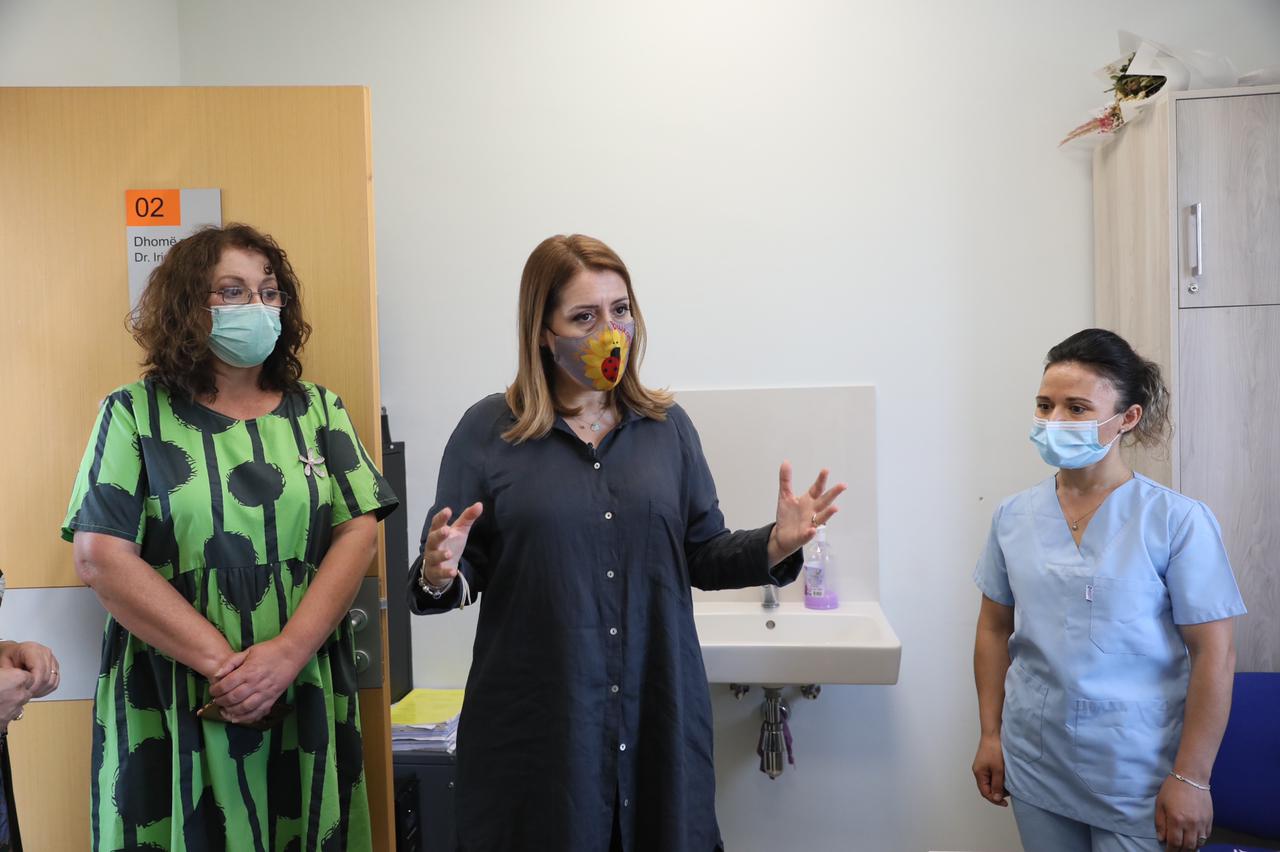 LAJM I KEQ/ Varianti Delta ka mbërritur në Shqipëri, njësi vaksinimi derë më derë