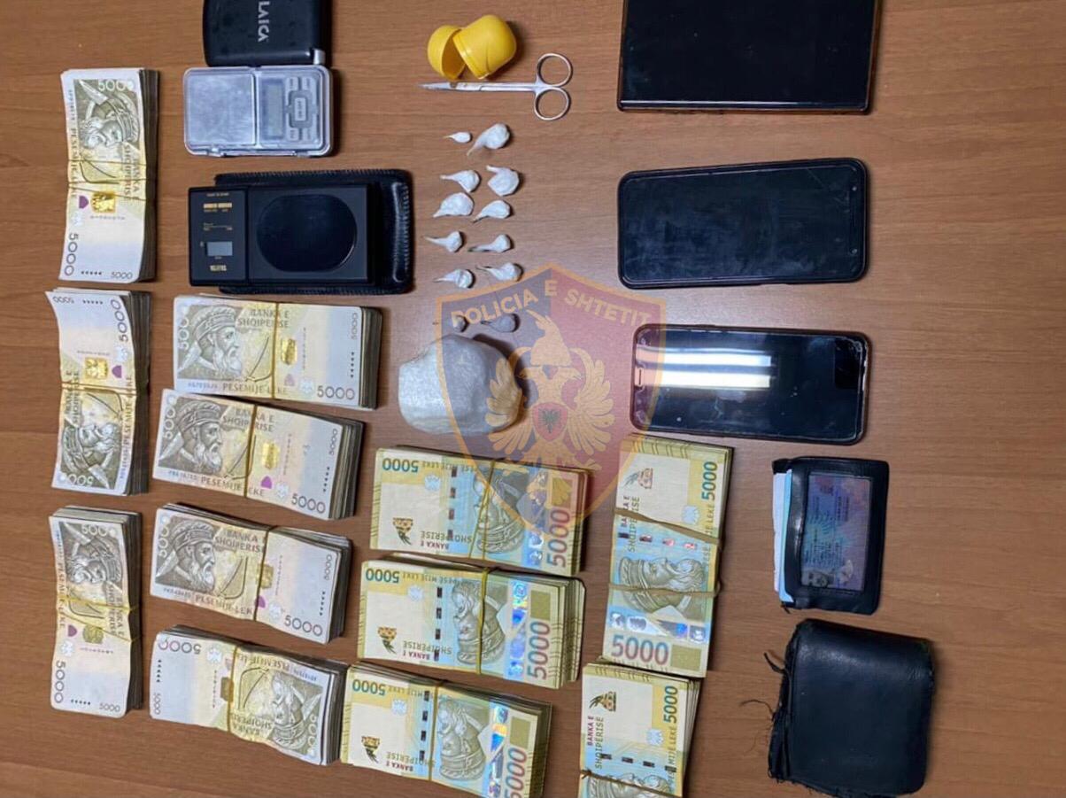 TIRANË/ Policia publikon shifrën e parave që gjeti te motra e shitësit të kokainës në bllok