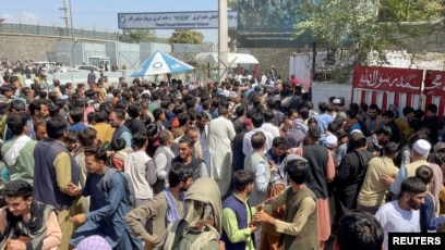 Brenda javës rreth 250 afganë do të mbërrijnë në Tiranë