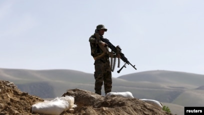 Antitalebanët rimorrën tri provinca në veri të vendit, talebanët përgaditen për kundërsulm