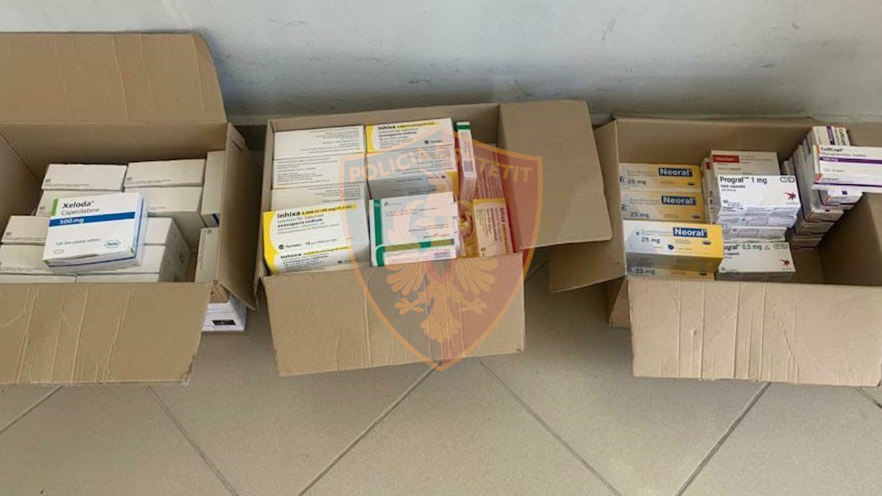 KORÇË/ Kapet infermieri që vidhte farmacinë e spitalit, shumat që grabiti