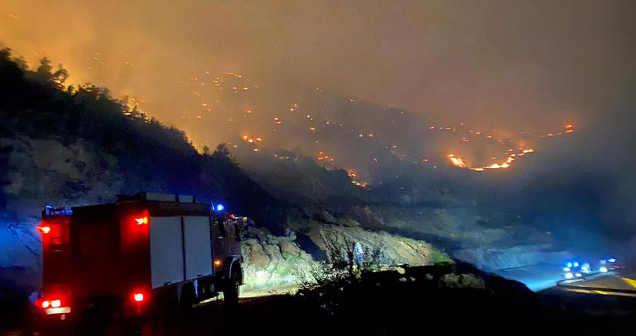 Situata e zjarreve në të gjithë vendin, ministria e Mbrojtjes tregon rreziqet në Dukat, Lezhë dhe Kalimash
