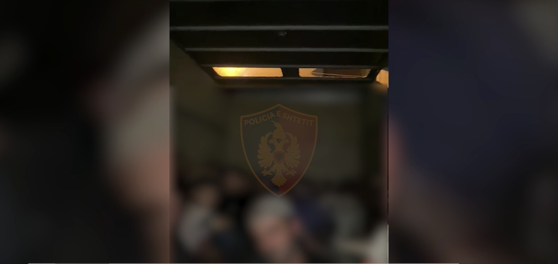 POGRADEC/ Mbushi kamionin me 56 emigrantë, arrestohet trafikanti “me shumicë”