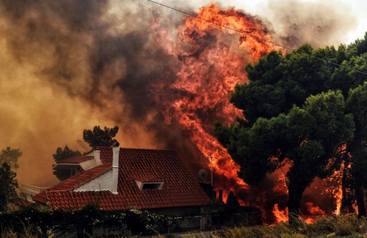 Shqipëria nën rrezikun e zjarreve, si të shpëtojmë shtëpinë dhe pronën