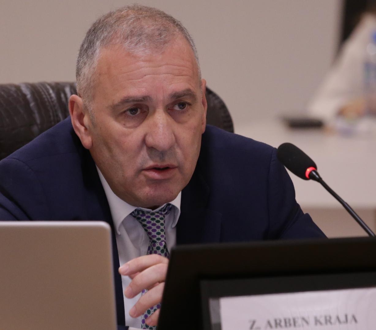 Mediat shkruajtën se iu vodh banesa në Lalëz, Kraja shpjegon rrethanat