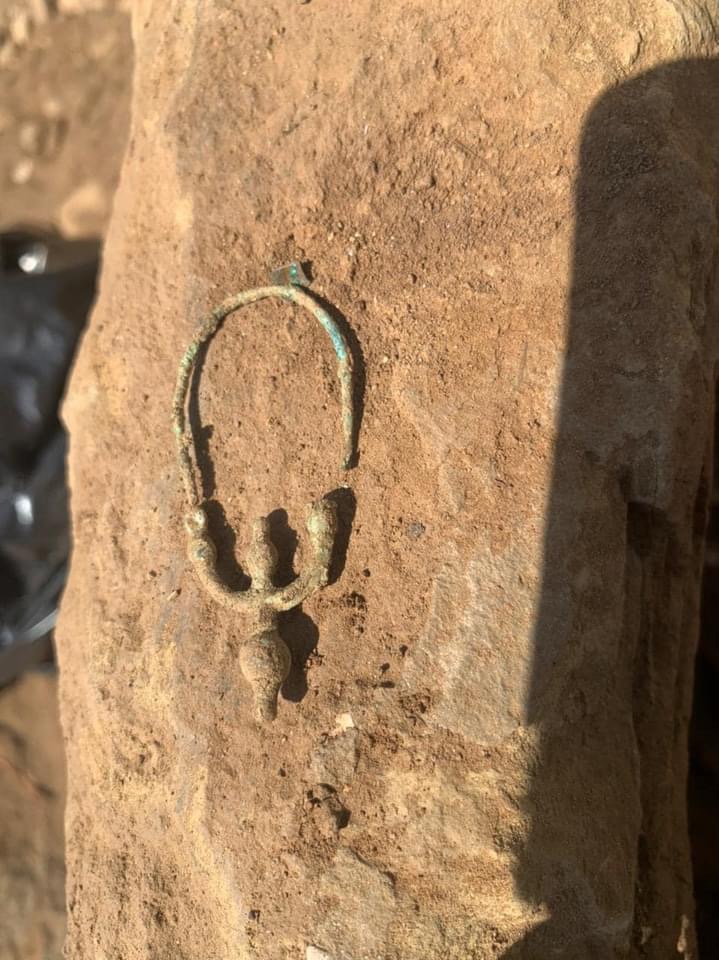 Varreza e Përmetit, zbulohen objekte të mesjetës së hershme, vathë, unaza, varëse