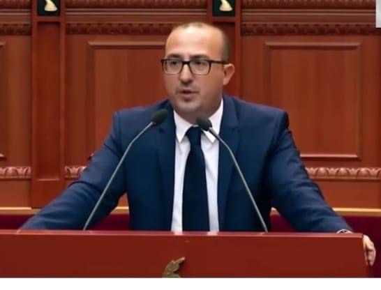 ELONA  CASLLI/ Për çfarë qesh Opozita?!