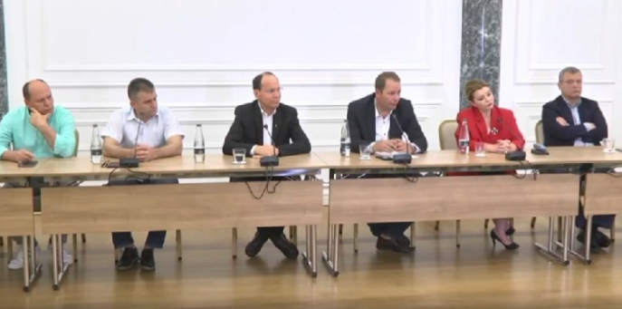 Grupi për PD, deklaratë për mediat, kërkesë Lulzim Bashës që të largohet menjëherë