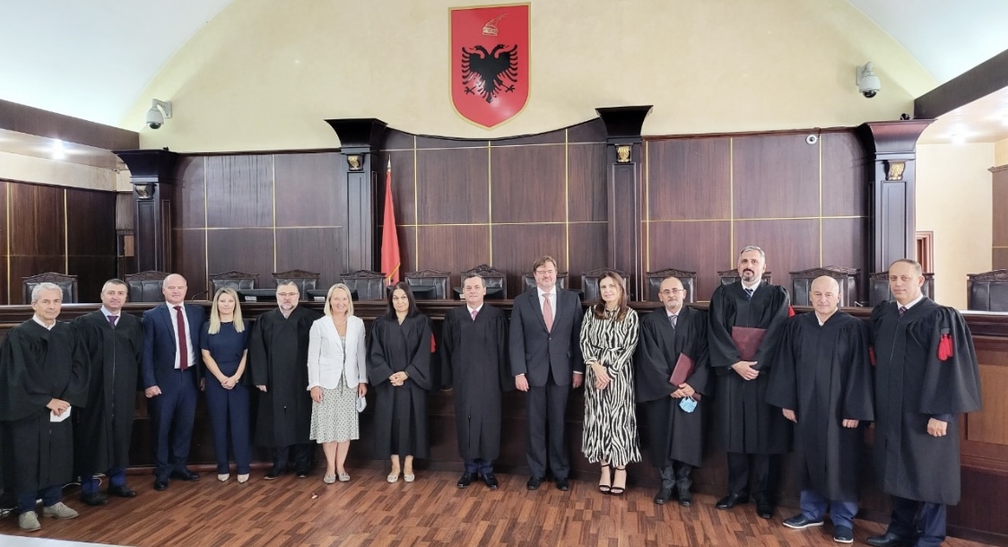 Dy gjyqtarë të rinj nisin punën në Gjykatën e Lartë