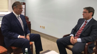 ZËRI I AMERIKËS/ Zv/ Ndihmës Sekretari i Shtetit Escobar përgjigjet në dy pyetje për non grata e Berishës