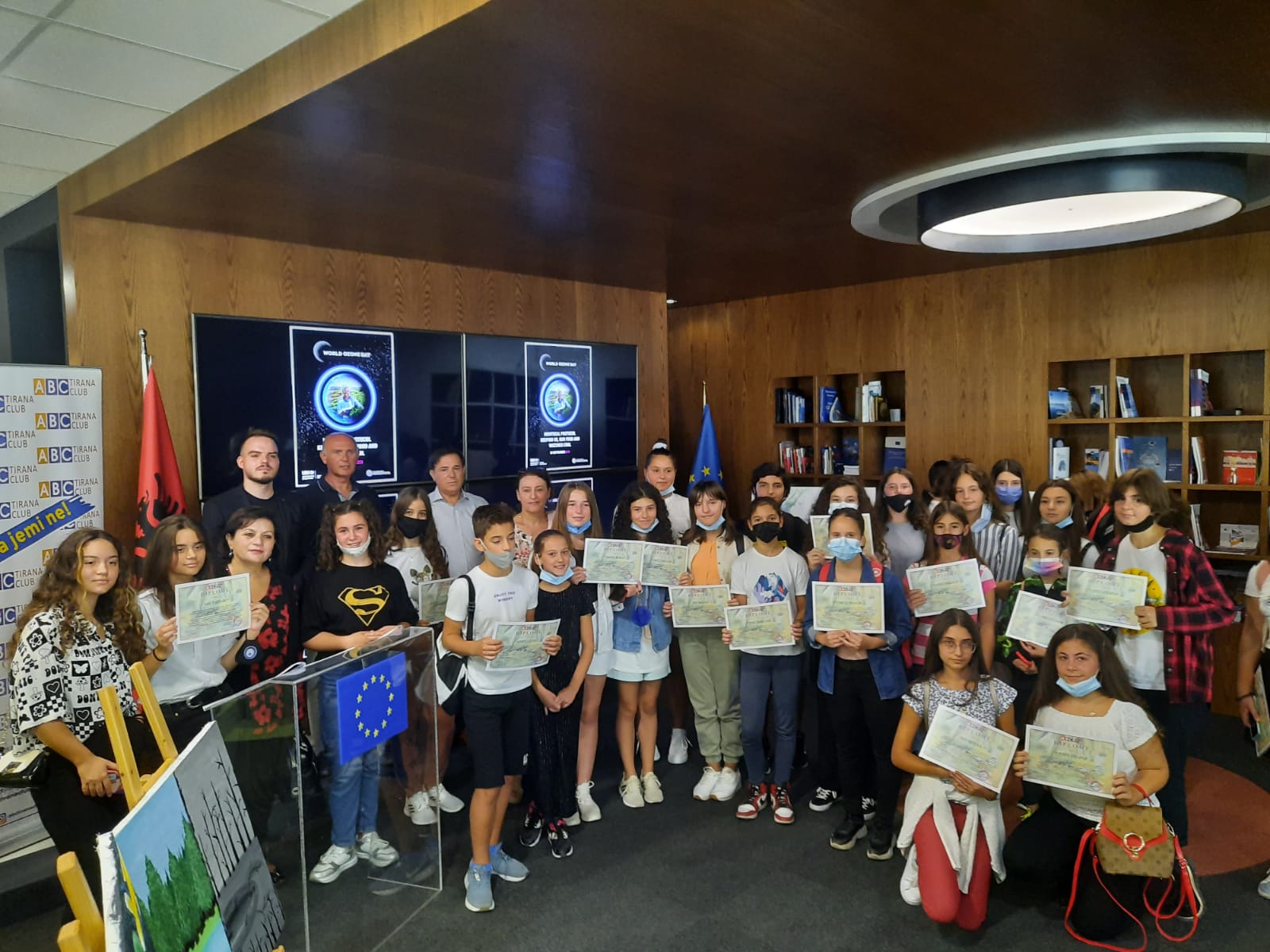 Në Tiranë po mbrohet ozoni, çfarë bënë të rinjtë në ditën ndërkombëtare