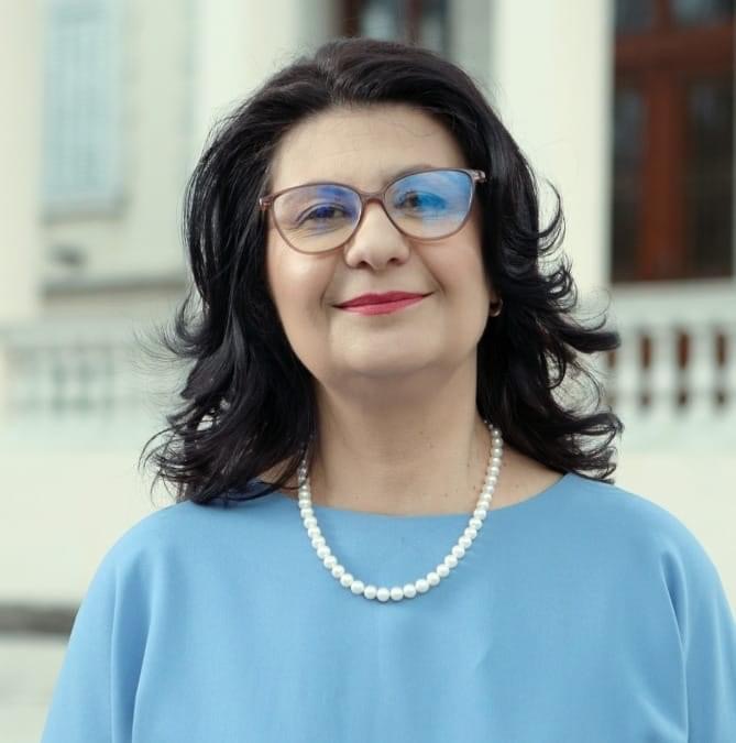 “Fiskalizimi rrit kostot për bizneset”, Emilia Koliqi, PD: Kjo qeveri, është një armike e betuar e sipërmarrjes së ndershme private