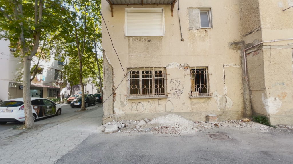 Bashkia e Durrësit, tre vlerësime të ndryshme për tërmetin për të njëjtin pallat