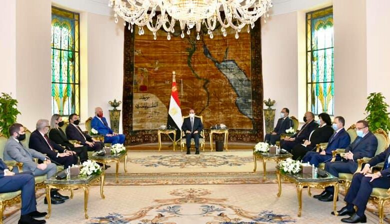 Takimi i Ramës me Presidentin egjiptian Sisi, mediat e vendit e përshkruajnë Ramën të mahnitur nga Presidenti i tyre