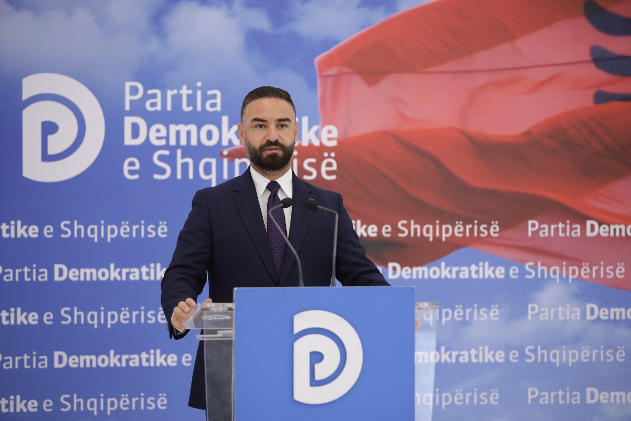 “Kriza me energjinë nga tenderat korruptivë në OSHEE”. PD i përgjigjet qeverisë