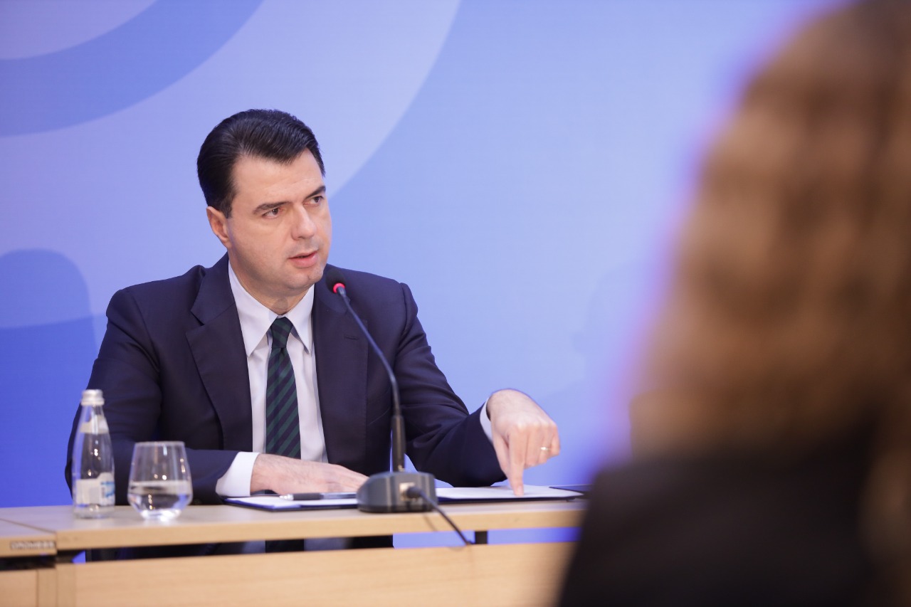 VIDEO/ Basha publikon mesazhin: Ndryshimet kushtetuese janë të domosdoshme për t’u rikthyer te demokracia