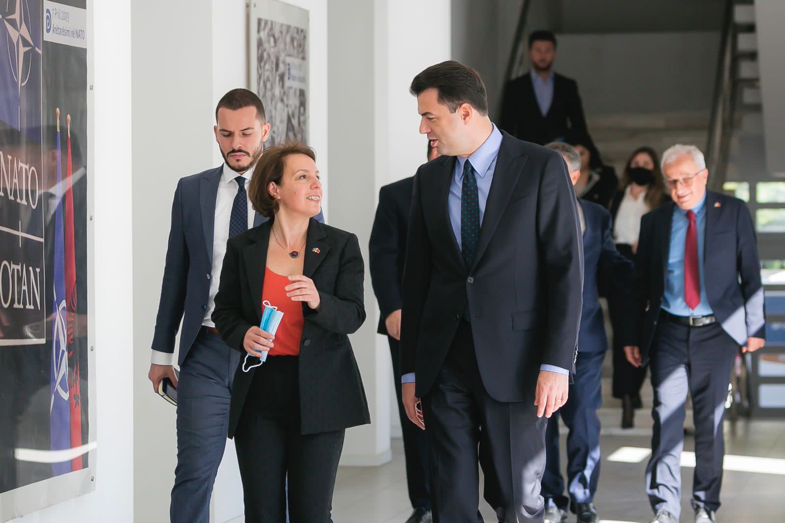 Basha takohet me Gërvallën: Shqipëria nuk mund të ketë interes më të lartë se Kosova në marrëdhëniet rajonale