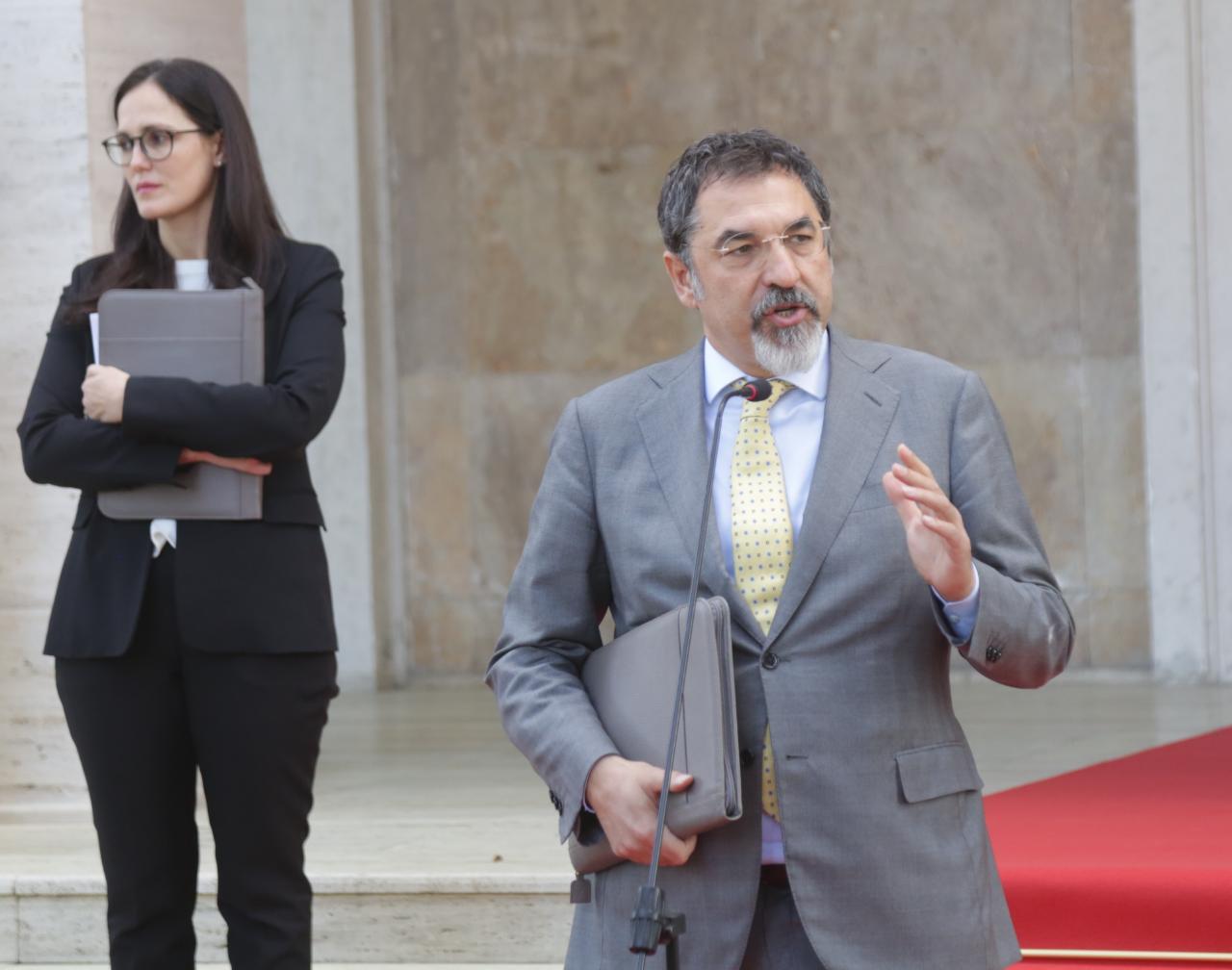 Çuçi: Nuk do të ketë kampe refugjatësh për interesa të vendeve të tjera në Shqipëri!