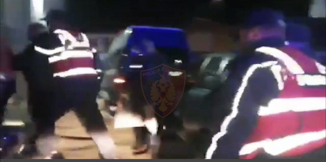 EMRAT/ Ne pranga 4 persona, kapet sasi e konsiderueshme kanabisi në Korçë