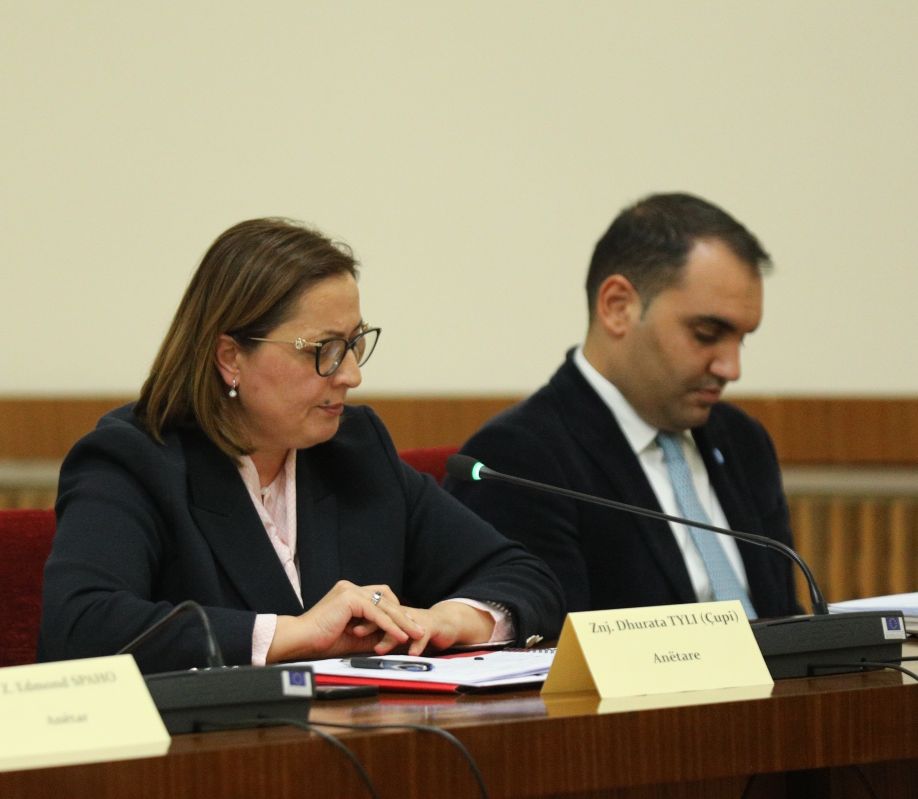 Deputeti Lefter Geshtenja për skemën korruptive të inceneratorit të Fierit. Ja pyetjet e shtruara në komisionin hetimor