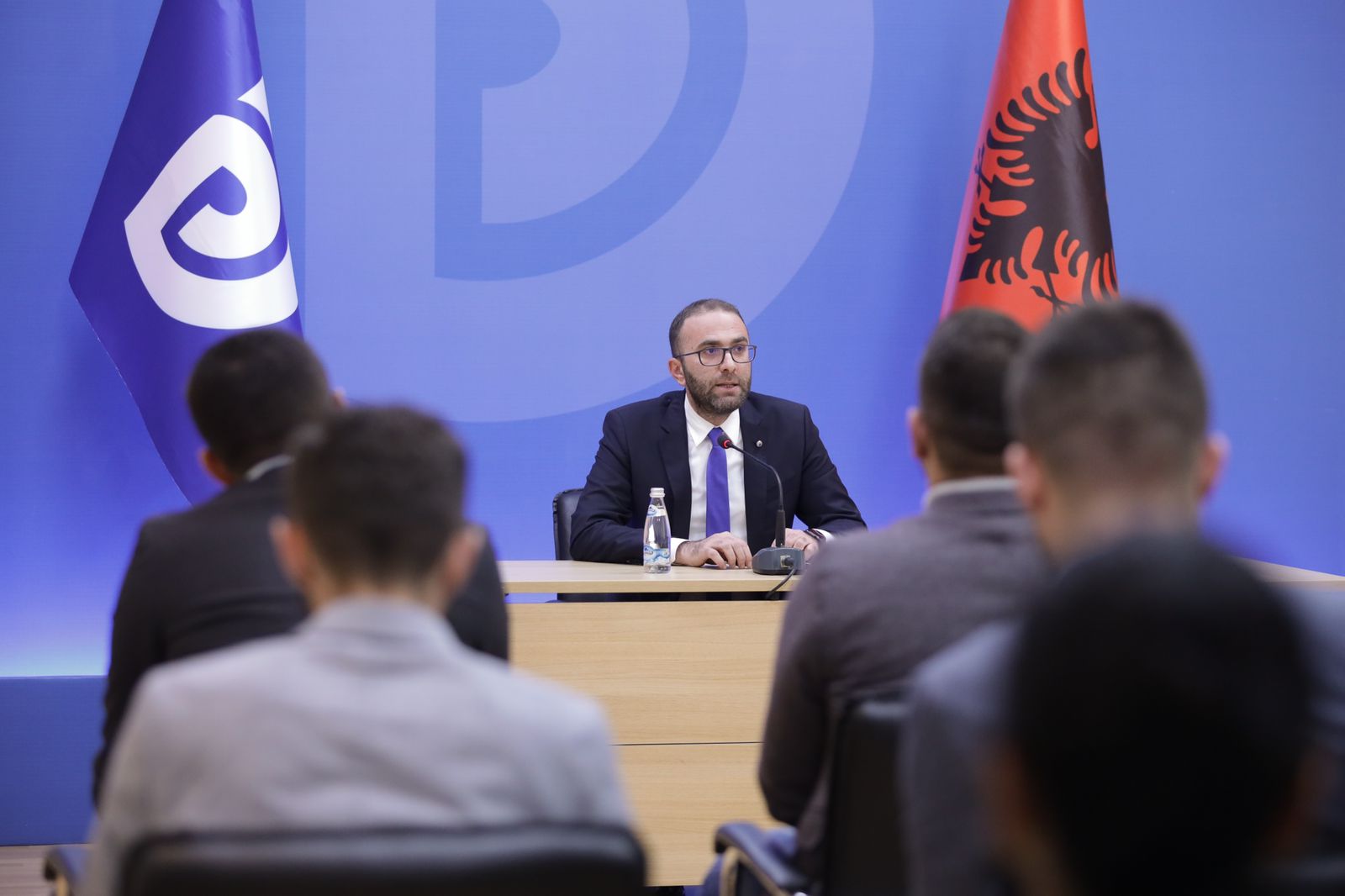 Akuza e Gazment Bardhit: Suel Çela në Elbasan i angazhuar për mbledhjen e firmave për Kuvendin e PD