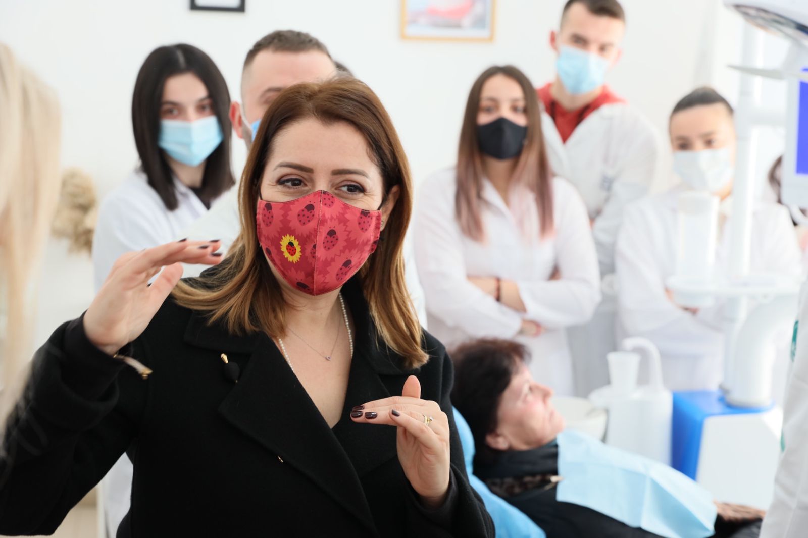 Investim në Klinikën Stomatologjike Universitare, Manastirliu: Shërbim dentar me standarde, falas për fëmijët dhe grupet në nevojë