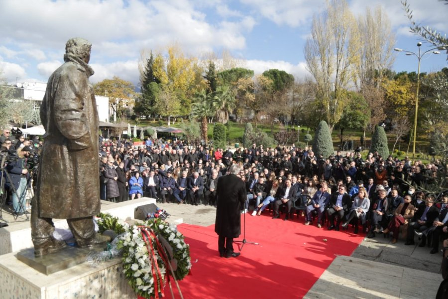 Berisha në qytetin Studenti, caktohet vendi ku do të mbahet Kuvendi Kombëtar i PD